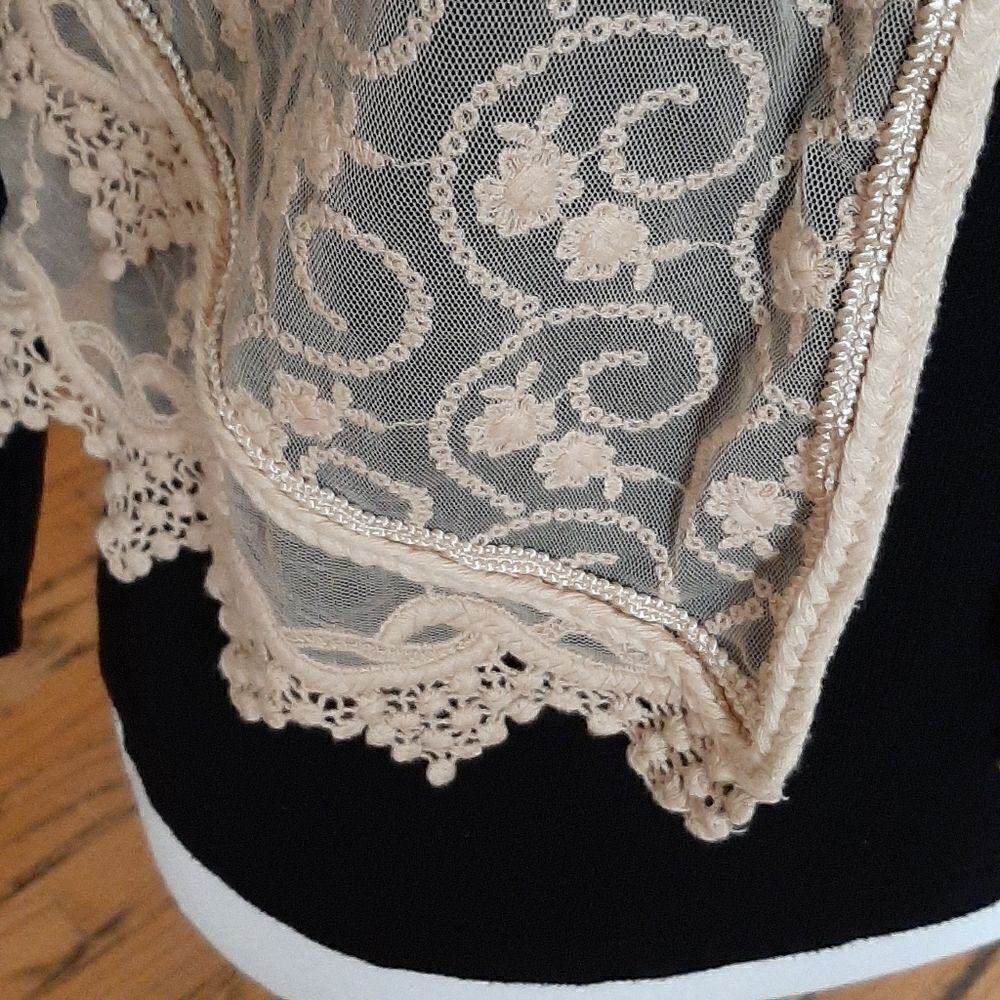 Chico's Lacey vest   - Picture 2 of 5
